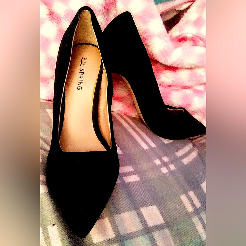 Classic Black Suede Pumps Stiletto-heel by Call it Spring Size 5 Good Condition